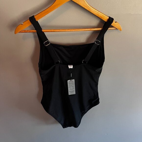 Relleciga Black One Piece Swimsuit Size Small NWT Beach Vacation Pool Fun Summer - Picture 5 of 7